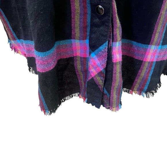 Rails Leo Flannel Plaid Shirt Pink Black Frayed Hem Size Medium - Picture 6 of 9